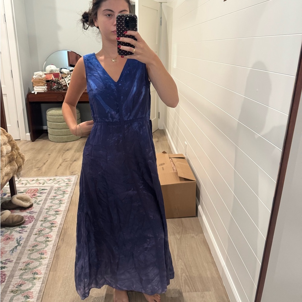 Raquel Allegra Chic Navy Sleeveless Maxi Dress